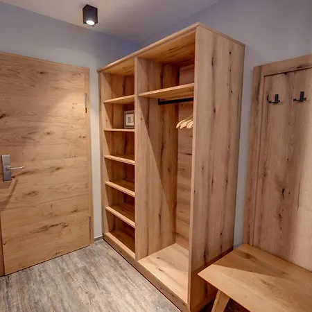 Der Siegeler B&B - This Lifestylehotel Rocks Mayrhofen Exterior photo